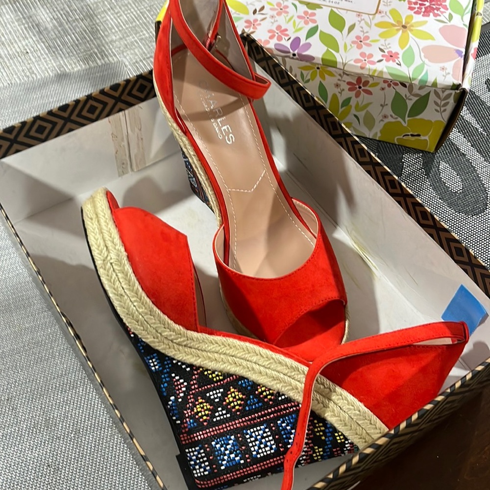 Women’s shoes